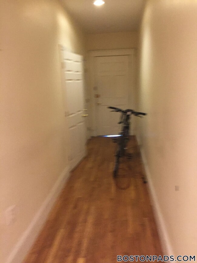 Photo - 324 St Paul St Unidad 4