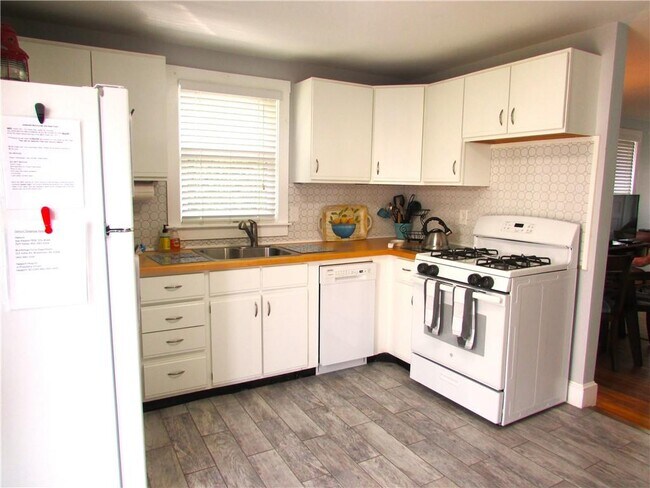 Photo - 36 Briarwood Ave