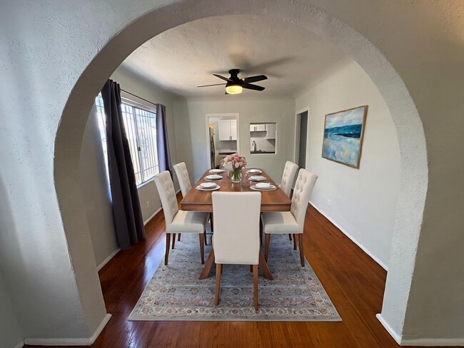 Building Photo - 1344 S Hudson Ave Unit 1344