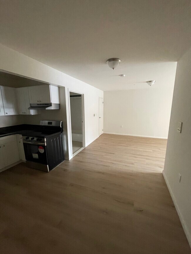 Photo - 167 E 111th St Unit 2D