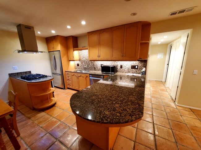 Building Photo - 1900 S Palm Canyon Dr Unit 55 Rental