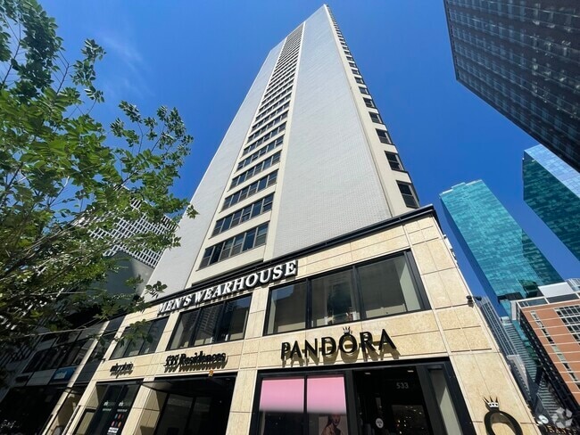 Building Photo - 535 N Michigan Ave Unit 1214 Rental