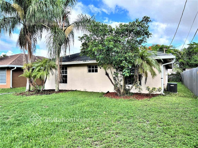 Photo - 2611 Alexander Ave