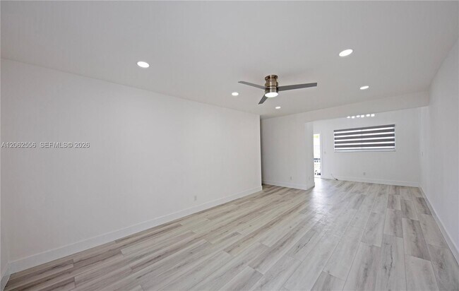 350 75th St Unit 203