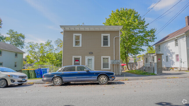 Building Photo - 249 Bishop St Rental