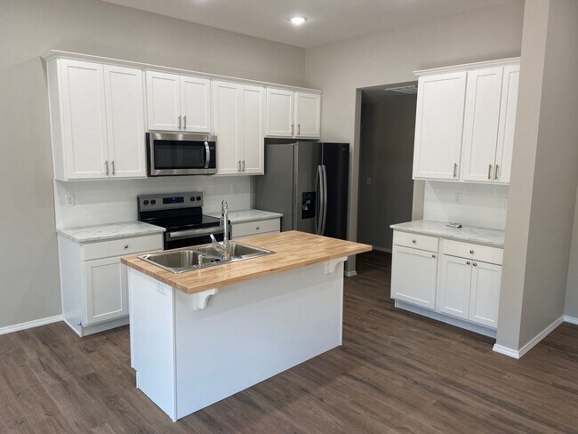 Photo - Great spacious home in Willard