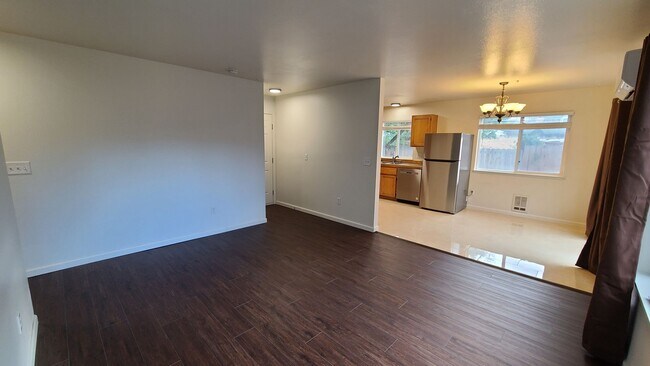 Photo - Quartz Ave 3plex/Ariserem-014 Unit 2155