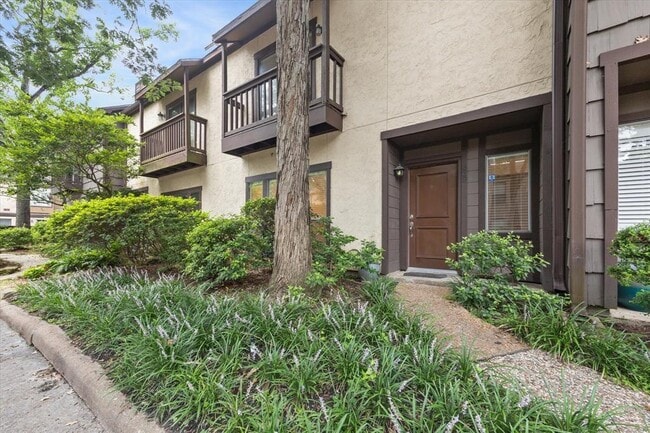 Photo - 11711 Memorial Dr Unidad 639 Rental