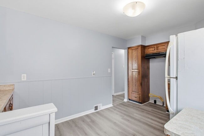 Photo - 1663 Wilson Ave