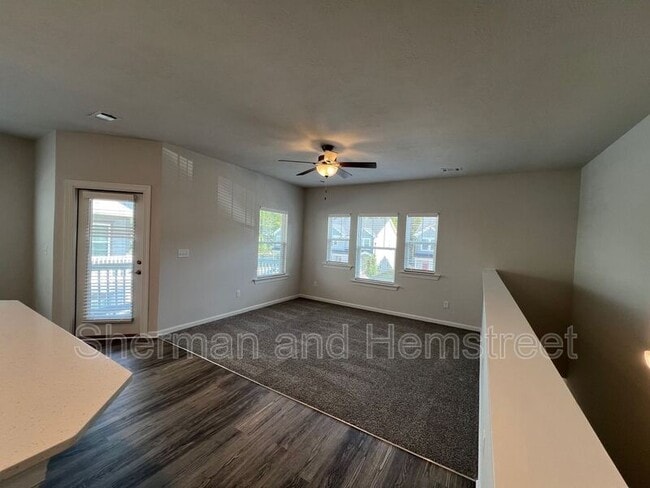 Photo - 2016 Lotus Dr Unit 2016 Lotus Dr