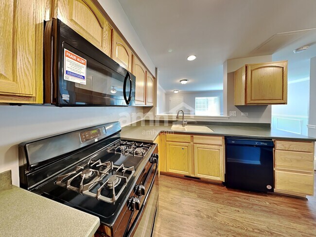 680 Lincoln Station Dr