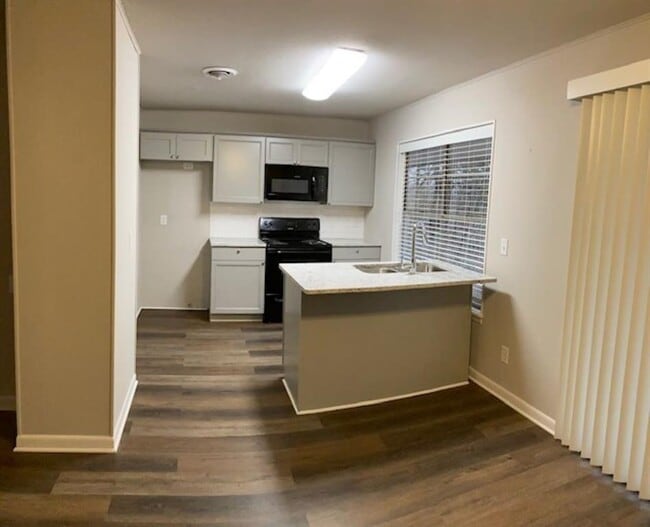 Photo - 28 Hatcher Dr