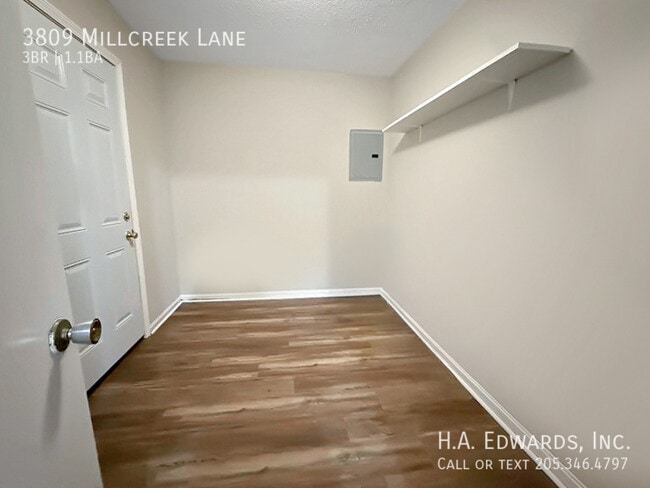 Photo - 3809 Mill Creek Ln