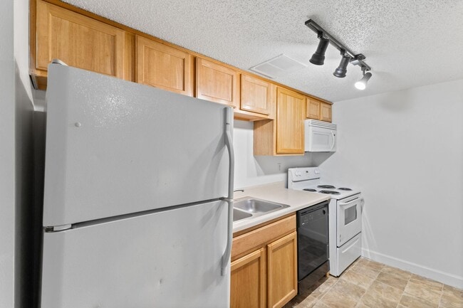 Photo - 3609 Balsam Ave Unit 3609-B3