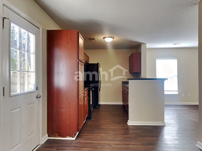 Photo - 8788 Red Oak Dr