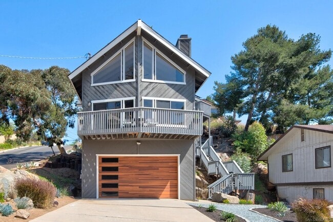 Photo - 1539 San Miguel Ave