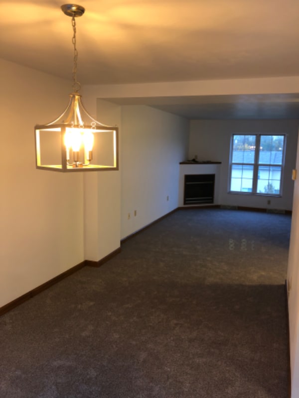 Photo - 412 Silvis Way Casa Adosada