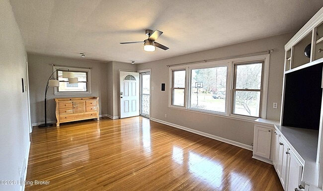 Photo - 1707 Nightingale Rd