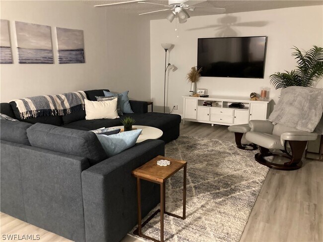 Photo - 209 Palm Dr Unit 1