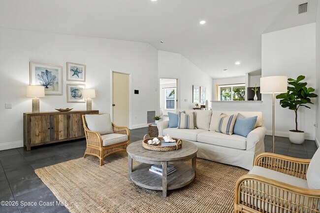 Photo - 1091 Slocum St NW