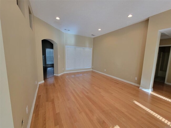 Photo - 112 Mill Ridge Ct