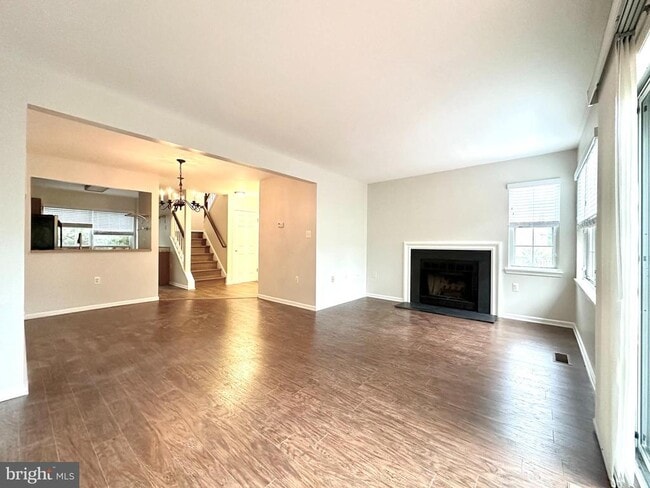 Photo - 5700 Medallion Ct