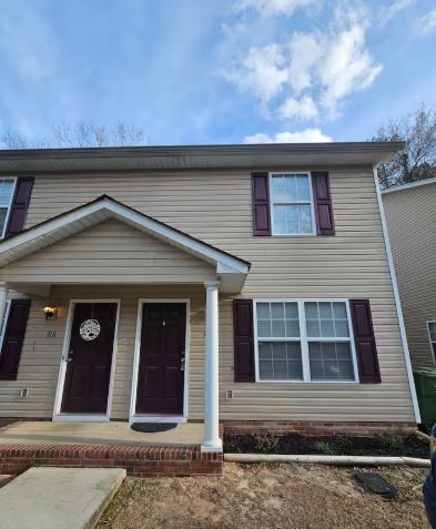 Building Photo - Furnished rental