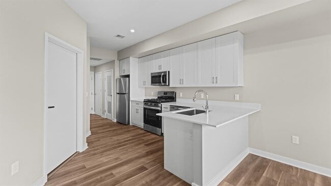 Photo - 475 Communipaw Ave