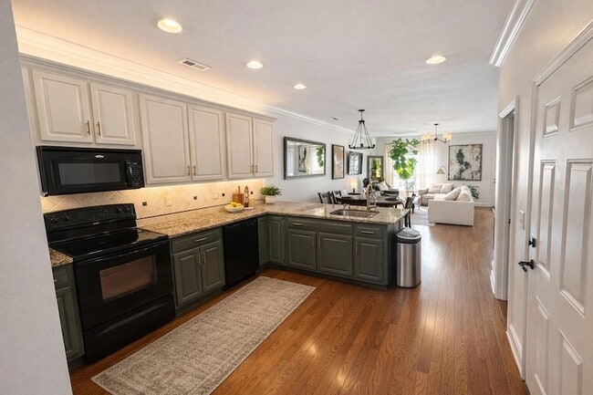 Photo - 6843 Village Lake Cir