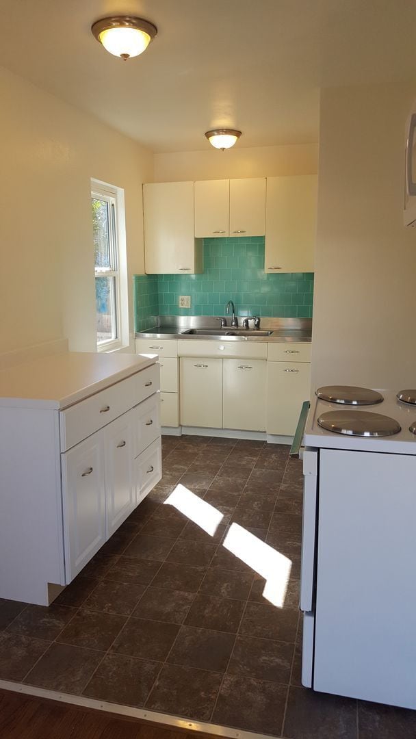 Photo - Vintage 1BR/BA Cottage with Garage and HUGE yard For Rent