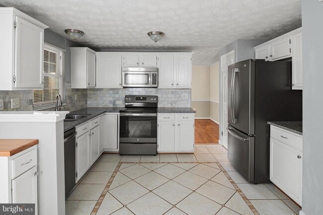 Photo - 5941 Iron Frame Way