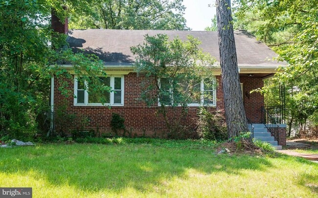 Photo - 6007 Bradley Ln House