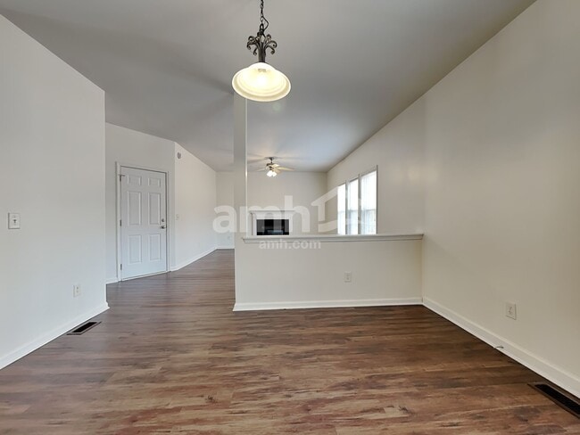 Photo - 815 Brookhannah Ct