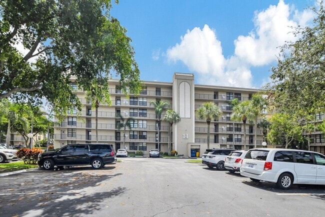 Photo - 14 Royal Palm Way Unit 102