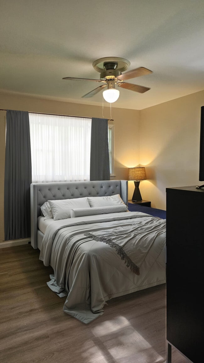 Photo - 2835 Hayden Dr