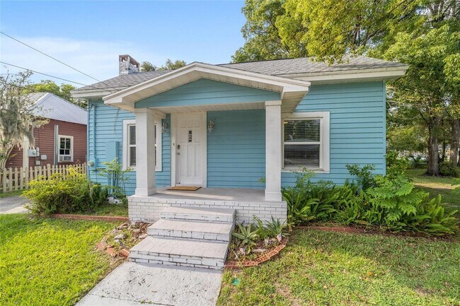Photo - 20837 Walnut St