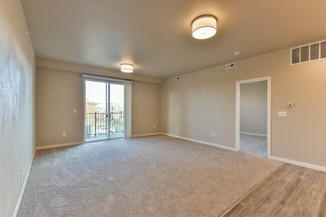Photo - 2802 Kansas Drive
