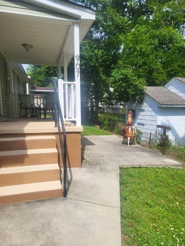 Photo - 907 N Nashville Ave