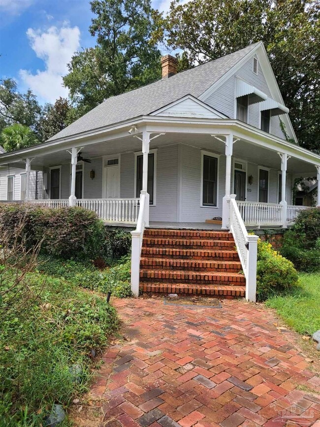 Photo - 1523 E Moreno St House