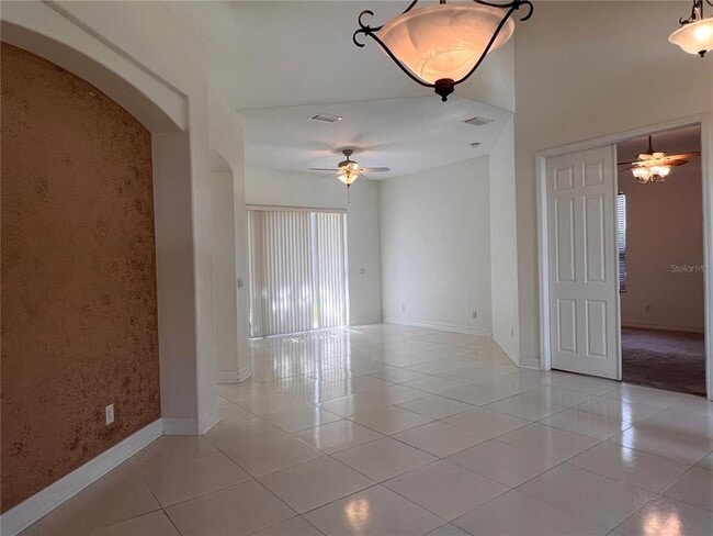 Photo - 12516 Leatherleaf Dr