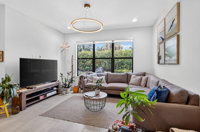 Photo - 4388 Serpens Ln