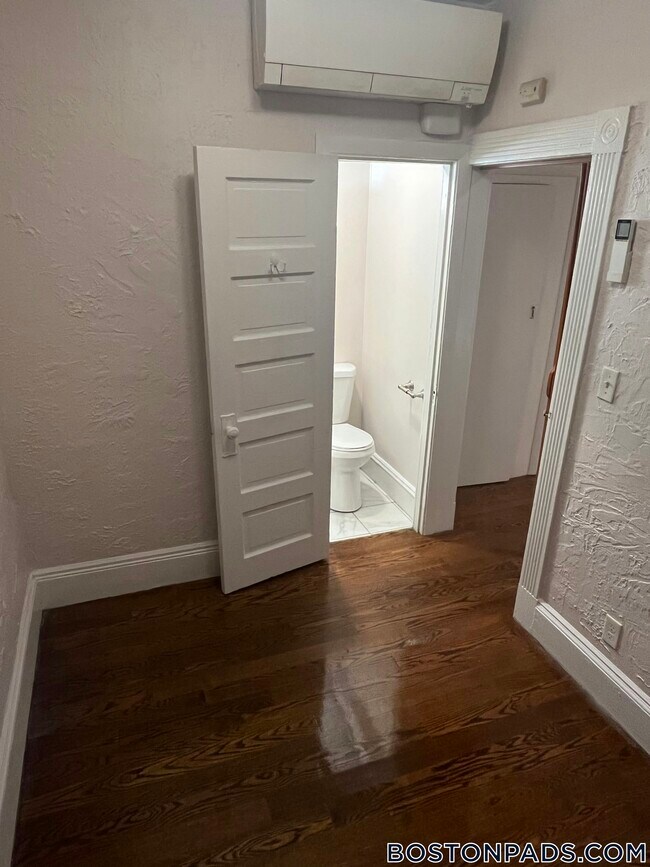 Photo - 4 Garden Ct St Unit 2B