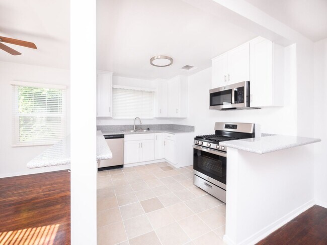 Photo - 11355 Tiara St