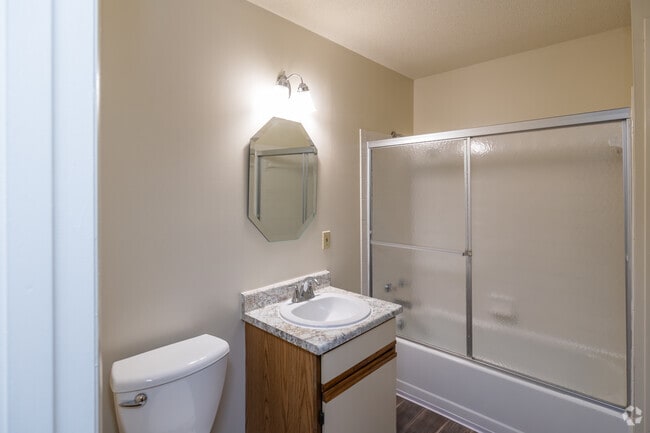 1BR Arbor - Bathroom