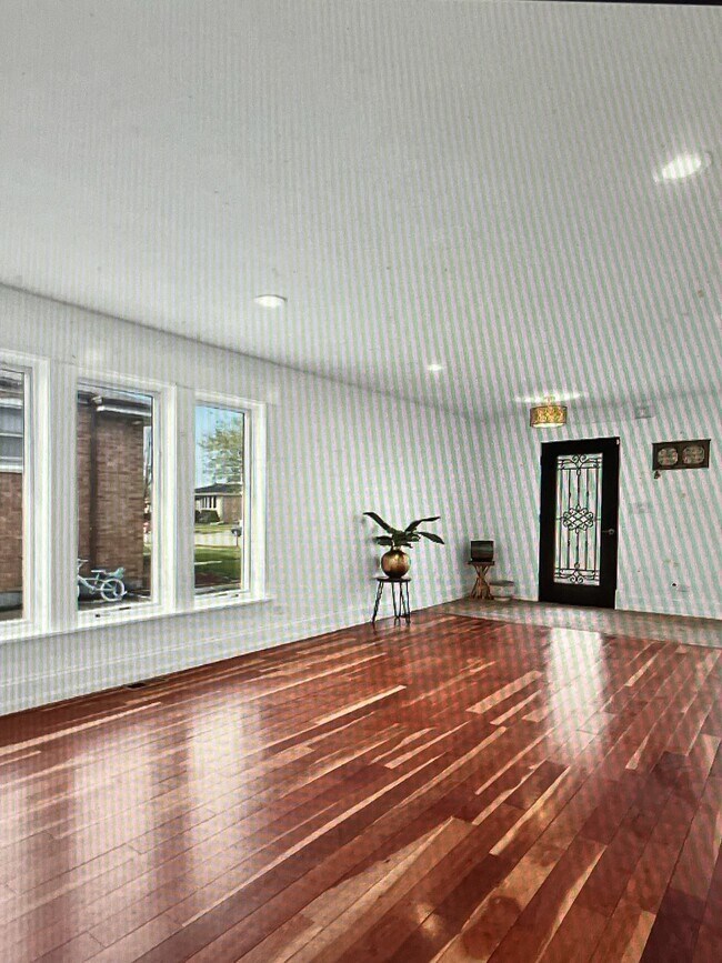 Photo - 7807 S Nagle Ave