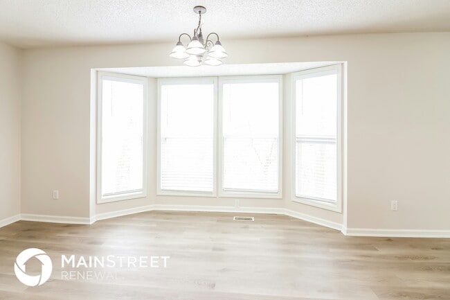 Photo - 13900 E 50th St