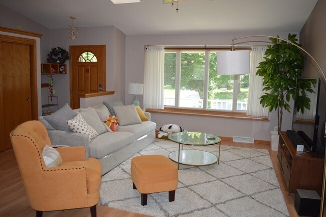 Photo - 7214 Blue Maple Trl