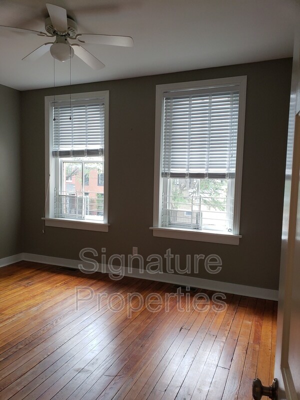 Photo - 303 W Clay St