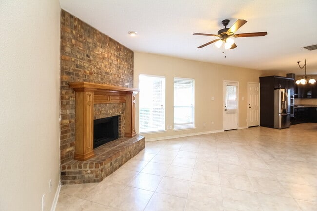 2520 Buck Dr