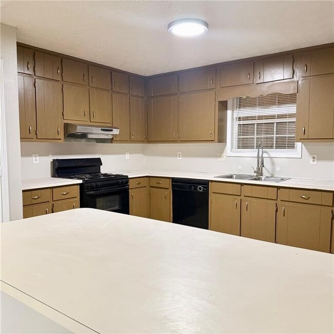 Photo - 524 Julius Dr